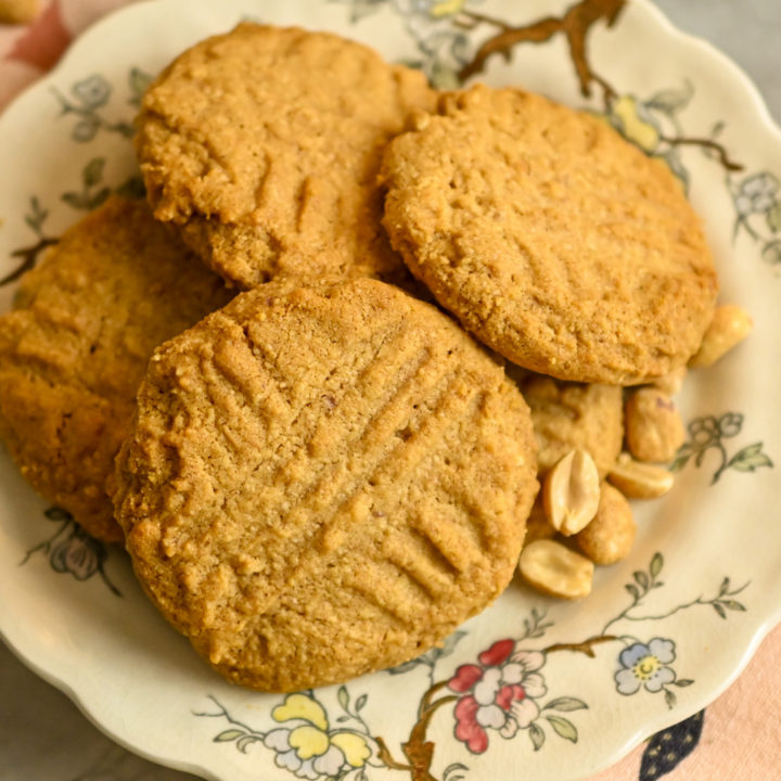 keto peanut butter cookies plated