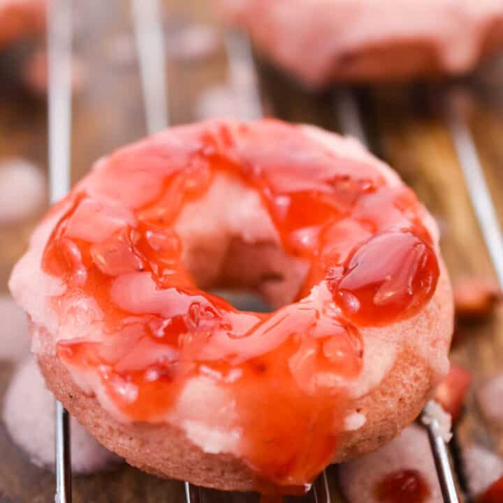 strawberry keto donuts