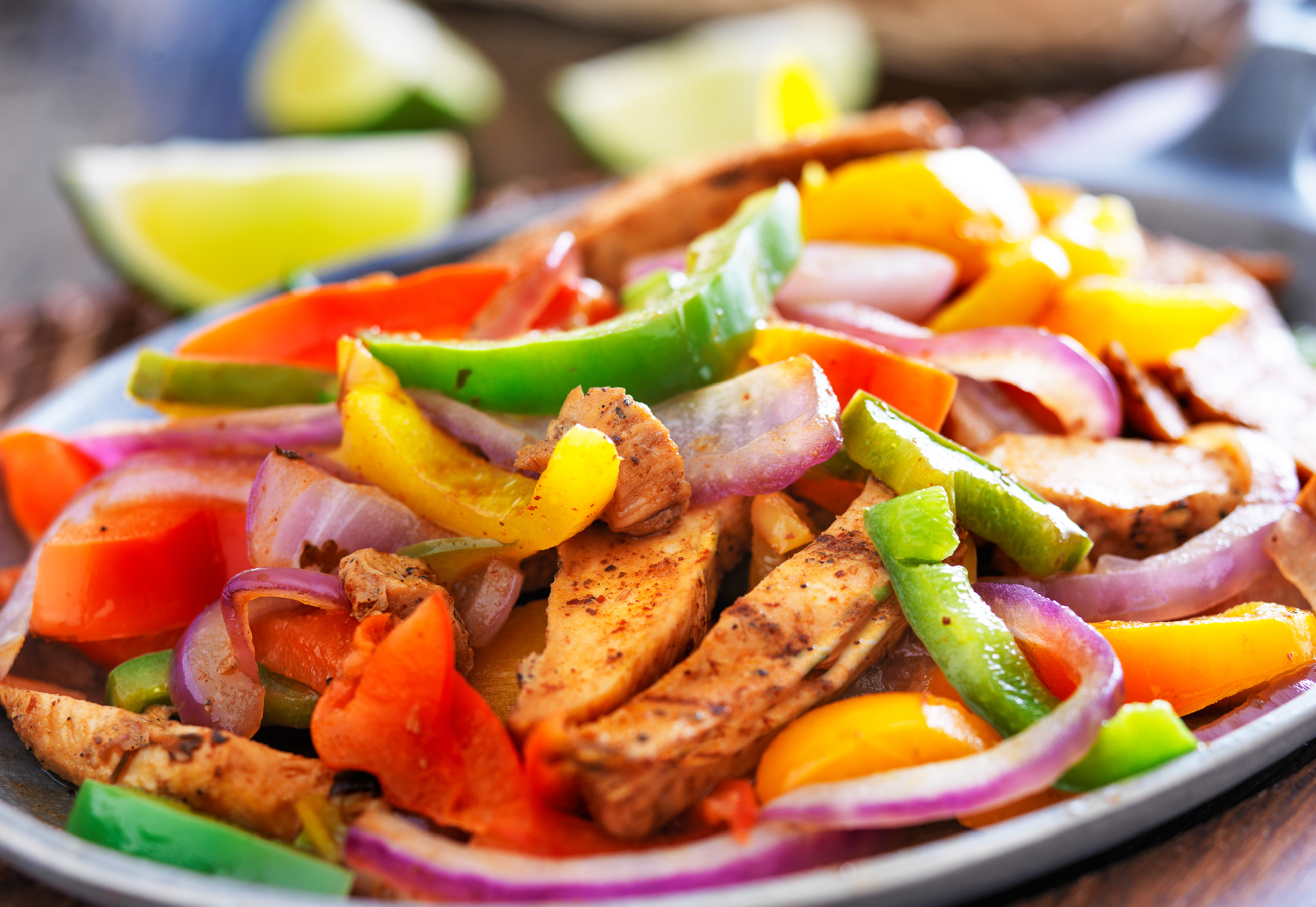 keto chicken fajitas with peppers and red onions