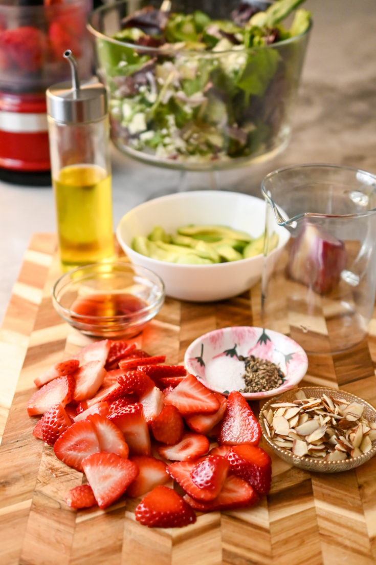 keto strawberry salad ingredients