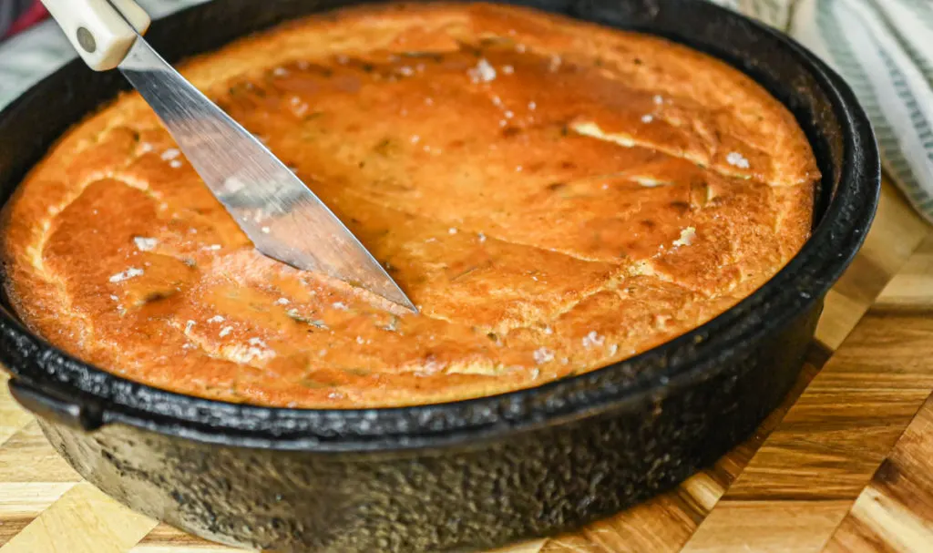 keto cornbread being sliced