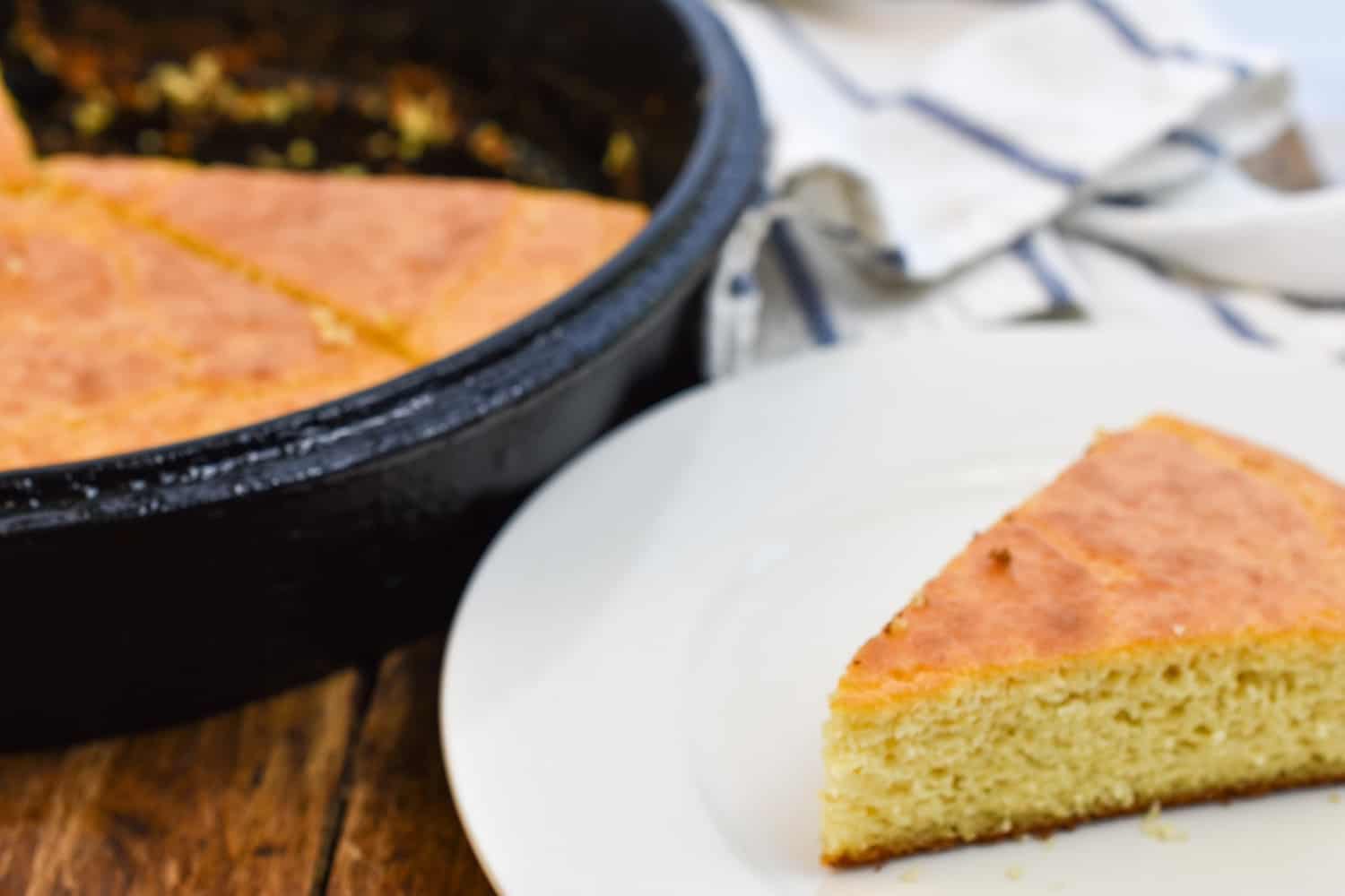 Easy keto cornbread with corn extract 