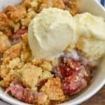 Keto Strawberry Rhubarb Crumble-I've always loved the combination of strawberries and rhubarb but now that I went keto I needed a low carb version of the crumble I used to make when ever rhubarb was in season. #ketostrawberryrhubarbcrumble #ketorhubarbdessert #lowcarbrhubarbdessert