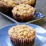 Keto pumpkin streusel crumb cupcakes