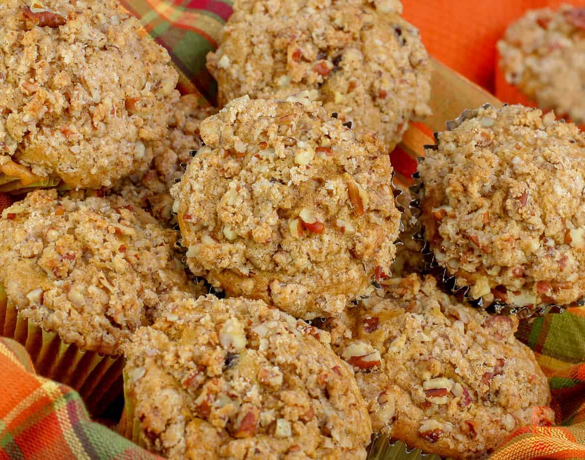 This recipe for keto pumpkin streusel cupcakes is sure to be your cupcake of choice all pumpkin season long. It's moist, tender and packed with flavor. keto pumpkin coffeecake |keto coffeecake cupcakes|lowcarb pumpkin coffeecake |keto pumpkin streusel cupcakes