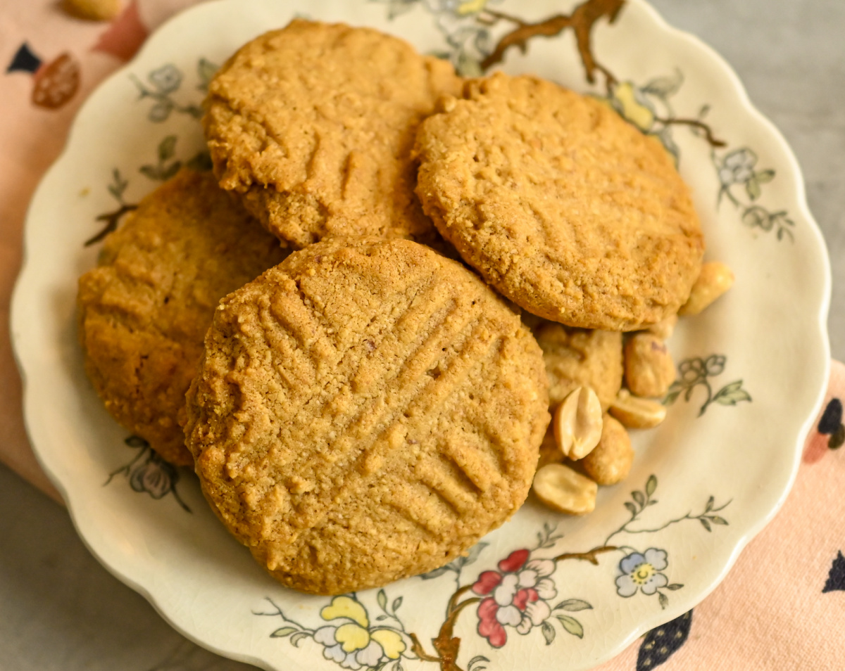 Keto Peanut Butter Cookies With (Almond Flour) · Fittoserve Group