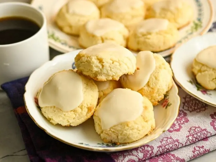 Keto cream cheese vanilla cookies served in several small dishes