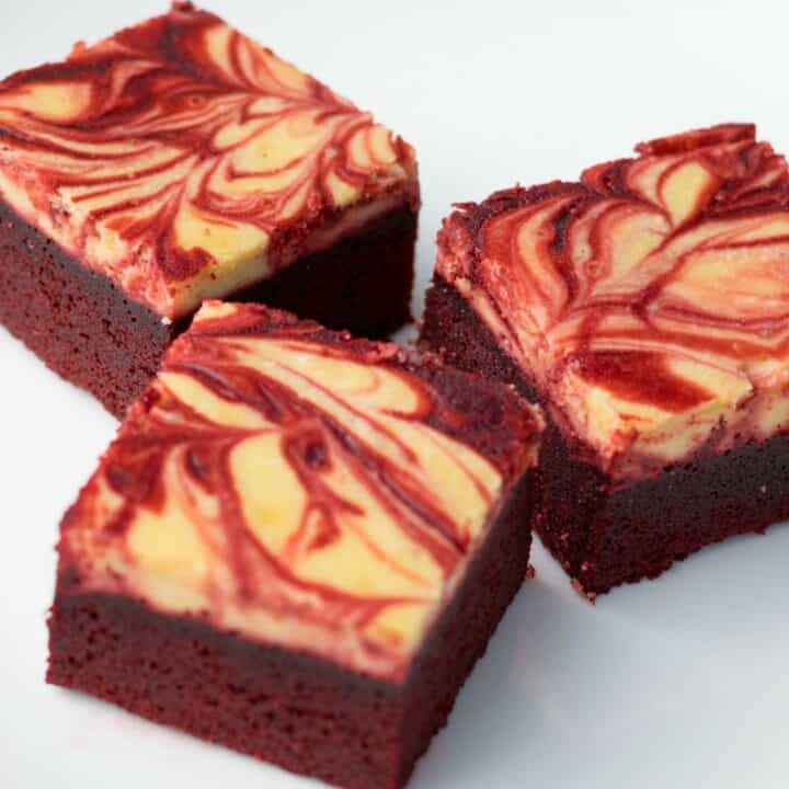 red velvet keto cheesecake brownies