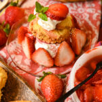 keto friendly strawberry shortcake featured image