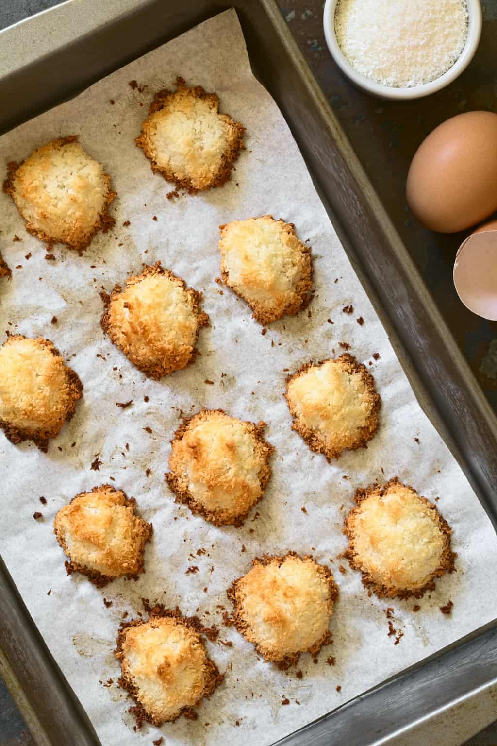 coconut macaroons keto on a baking sheet