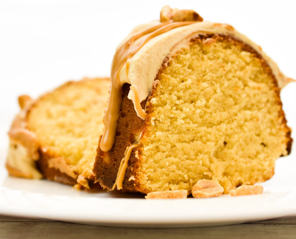 keto peanut butter bundt cake with peanut butter icing_