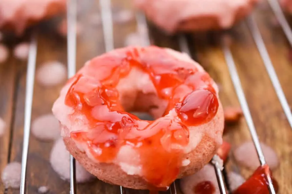 strawberry keto donuts