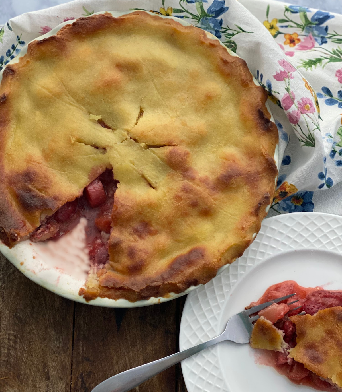 Keto Strawberry Rhubarb Pie · Fittoserve Group