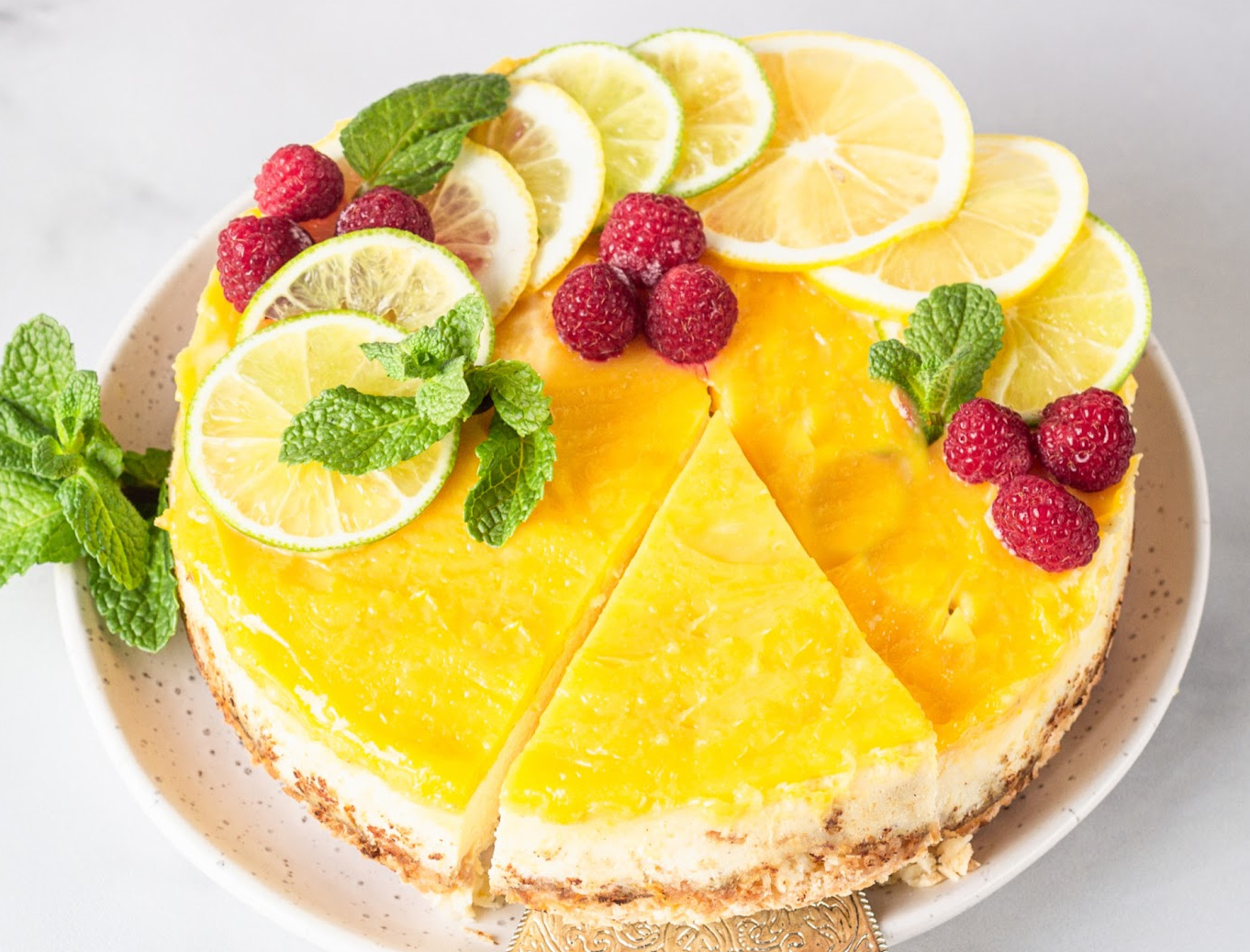 Keto Lemon Curd Cheesecake