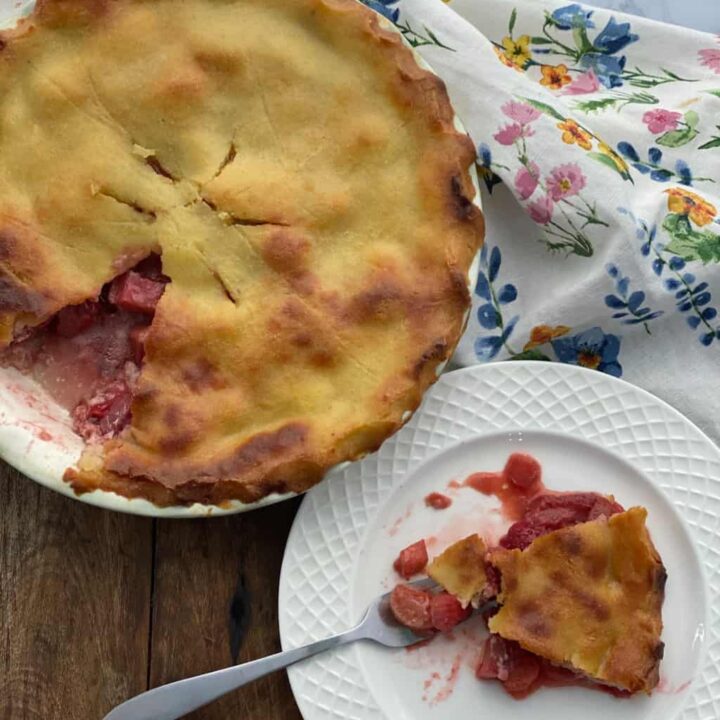 keto rhubarb strawberry pie