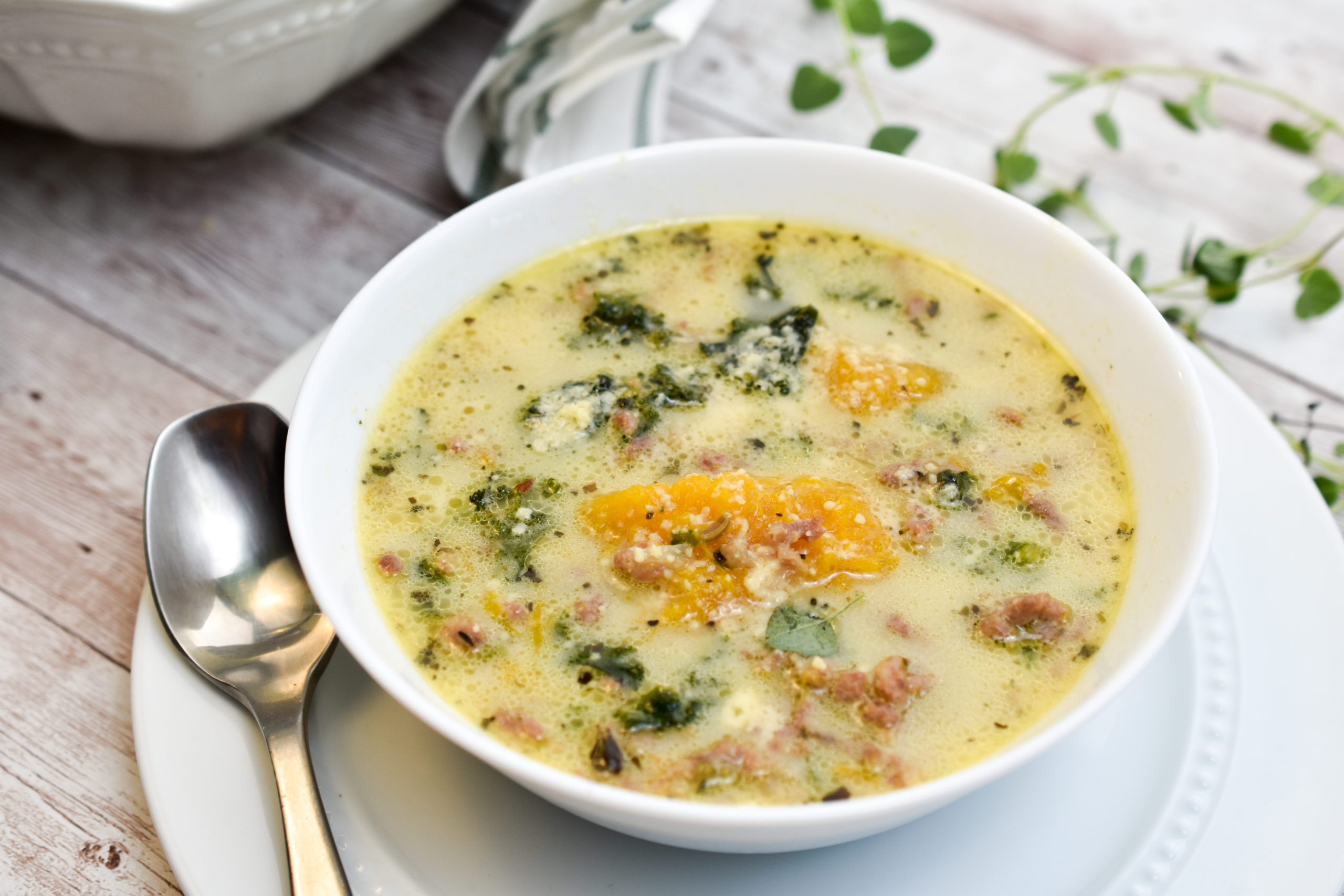 keto zuppa toscana close up