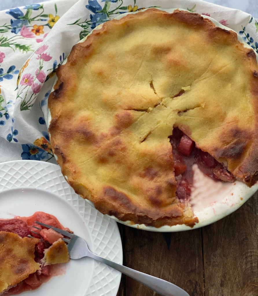 low-carb strawberry rhubarb pie