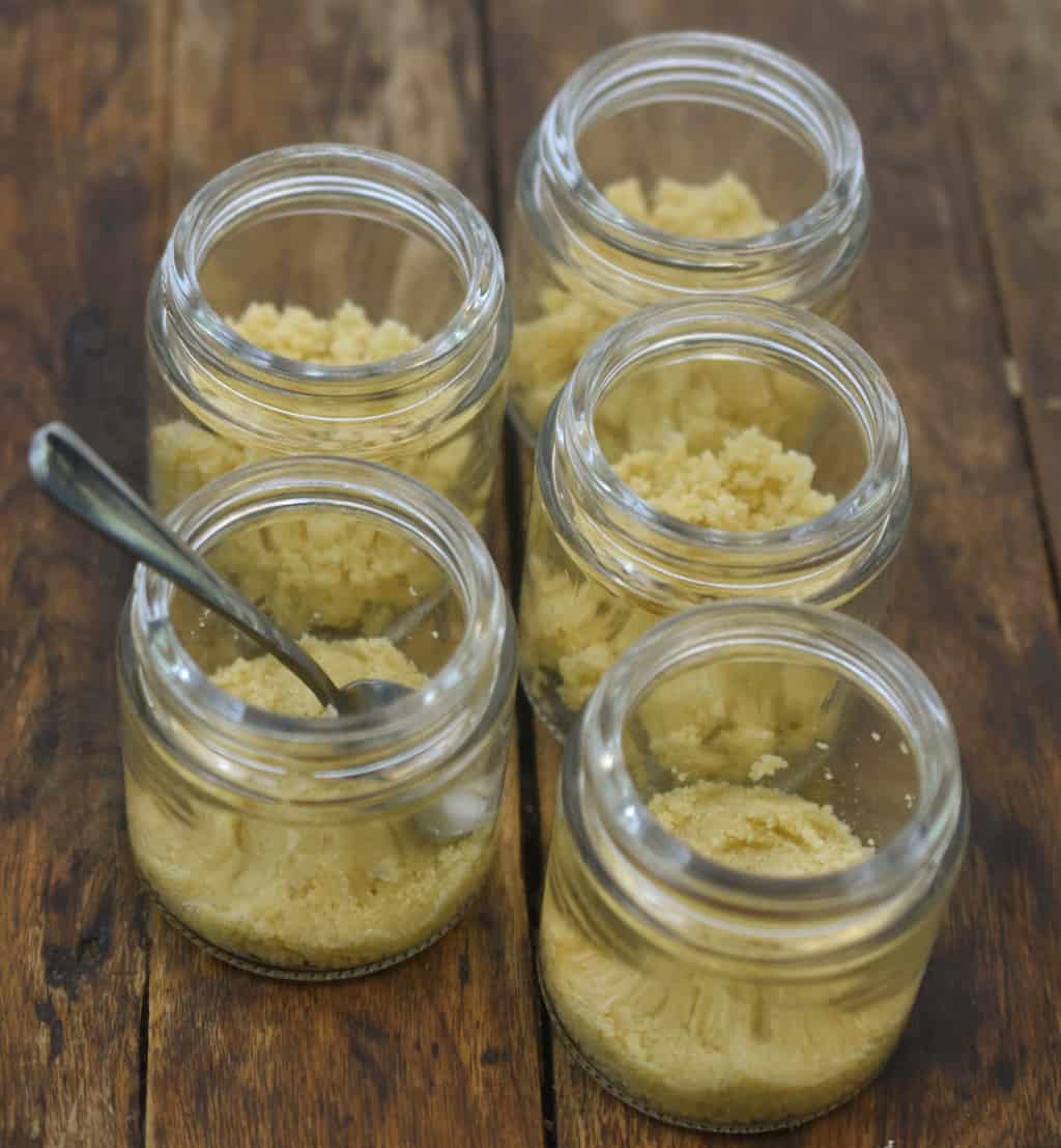 mason jar with almond flour crust for keto cheesecakes