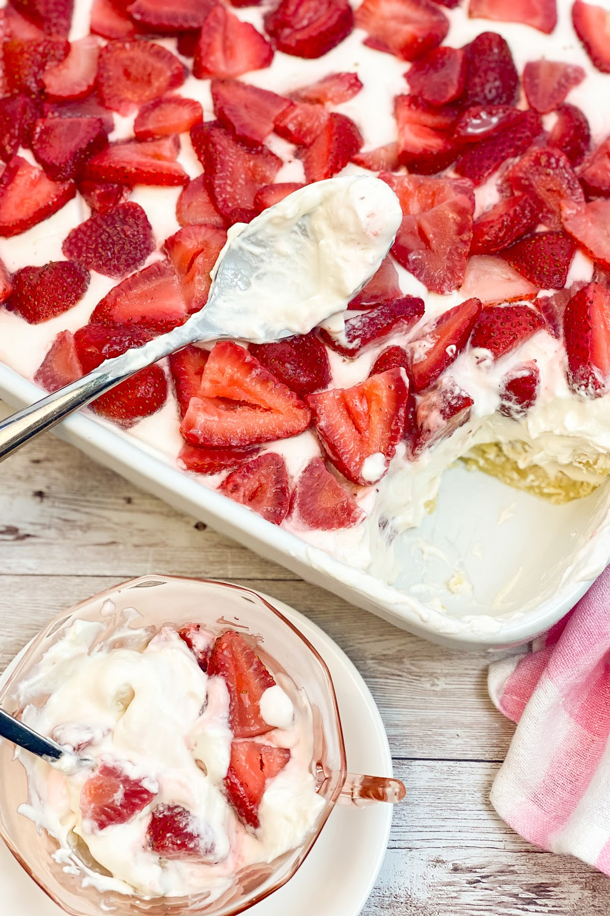 keto no-bake strawberry cheesecake being served