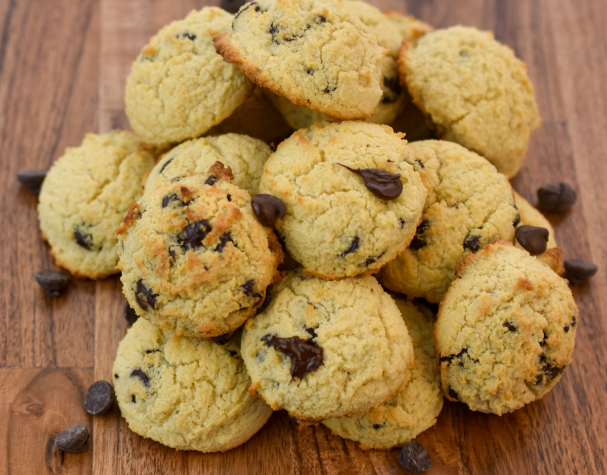 Keto Cream Cheese Chocolate Chip Cookies · Fittoserve Group