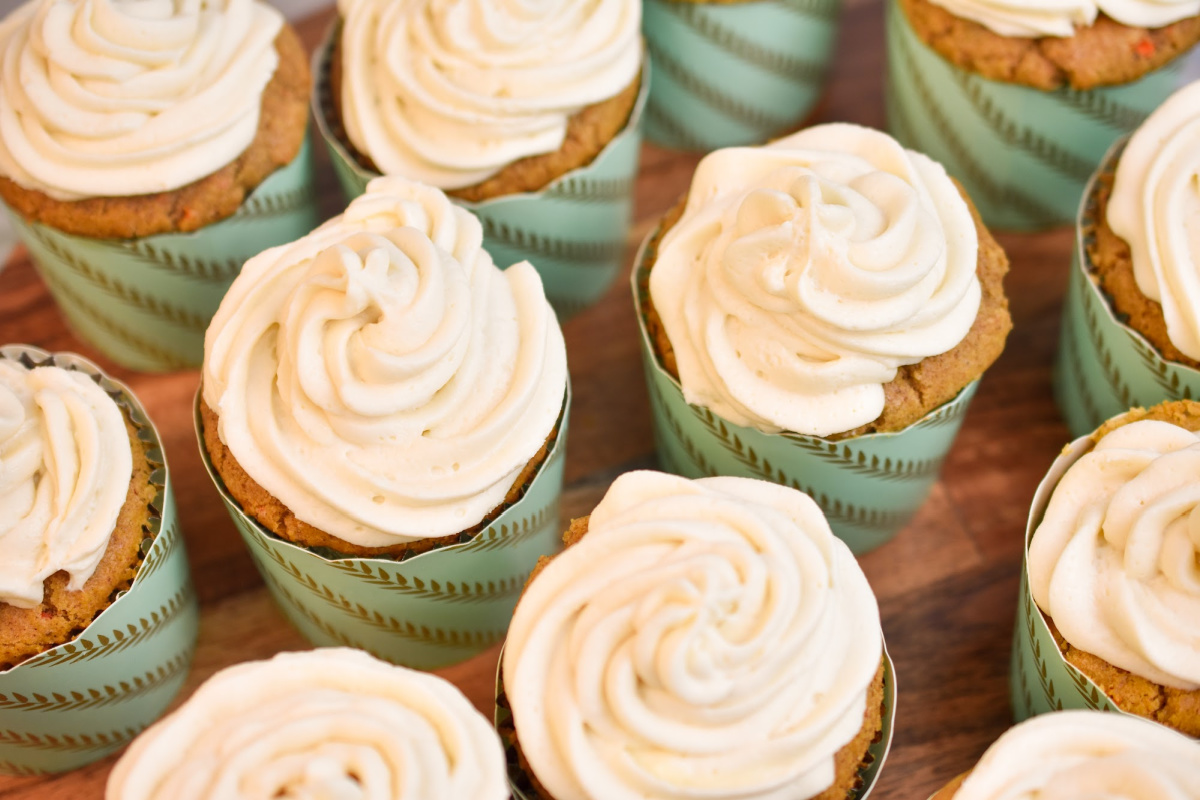 Keto Carrot Cake Cupcakes