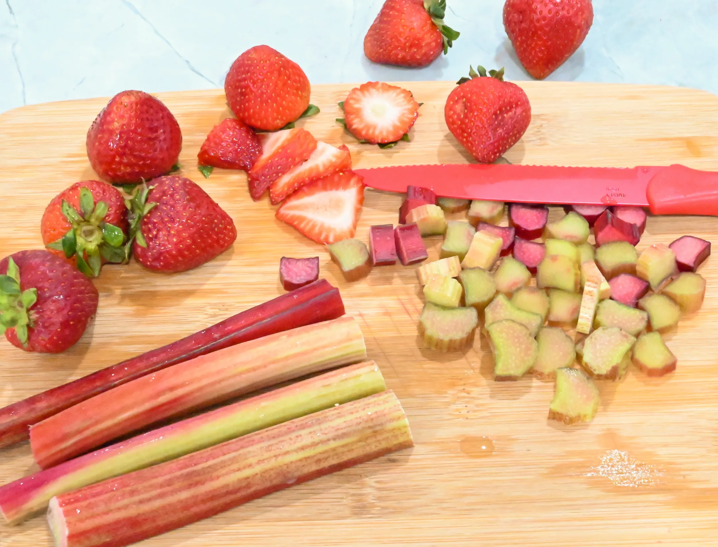 strawberry and rhubarb slices