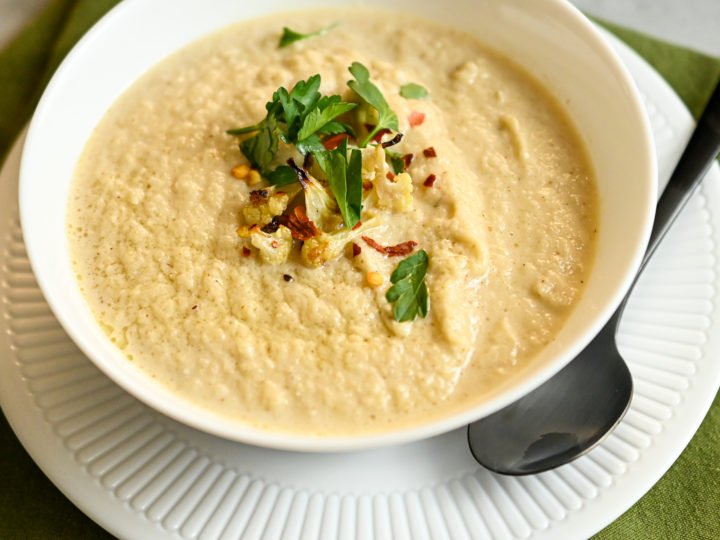 keto roasted cauliflower soup featured image