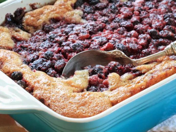 keto blackberry cobbler ready to serve