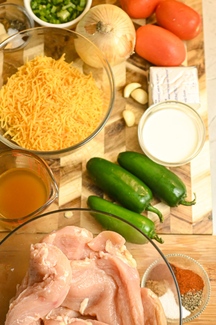 ingredients needed to make low carb creamy jalapeño chicken