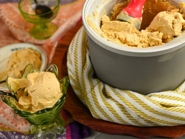 Pumpkin spice keto ice cream being served in various vintage glassware