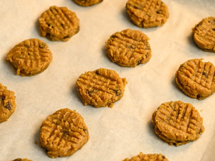 keto peanut butter chocolate chip cookies ready to be baked