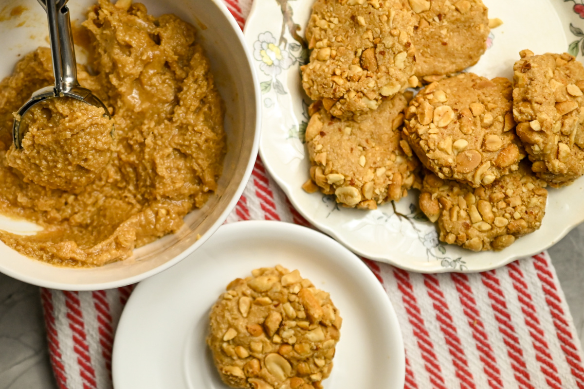 Keto No-Bake Peanut Butter Cookies