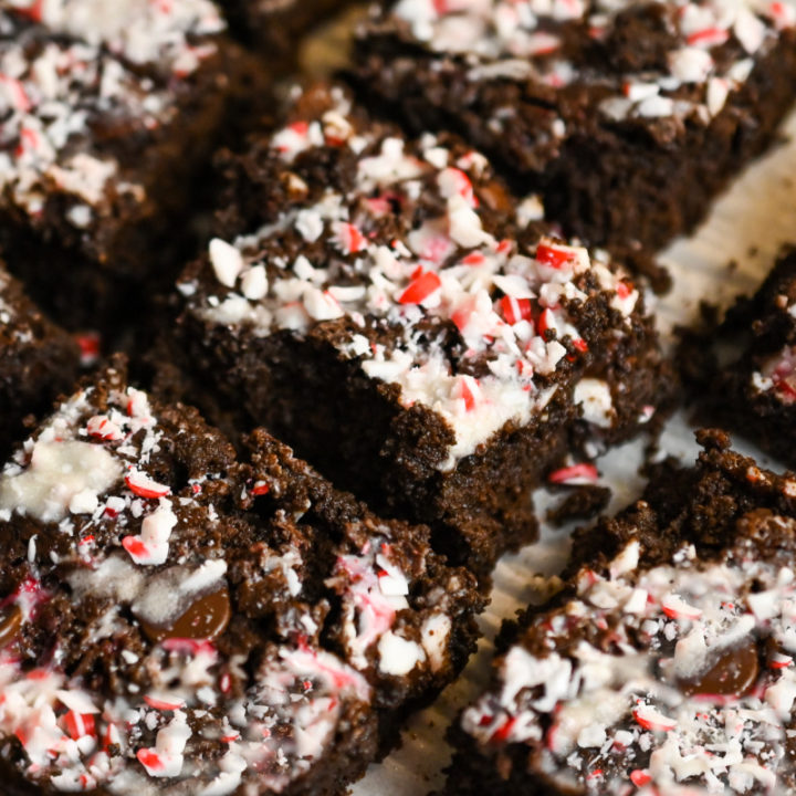 keto friendly peppermint brownies cut into slices