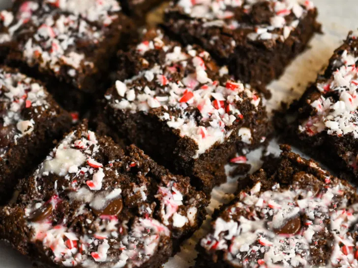 keto friendly peppermint brownies cut into slices
