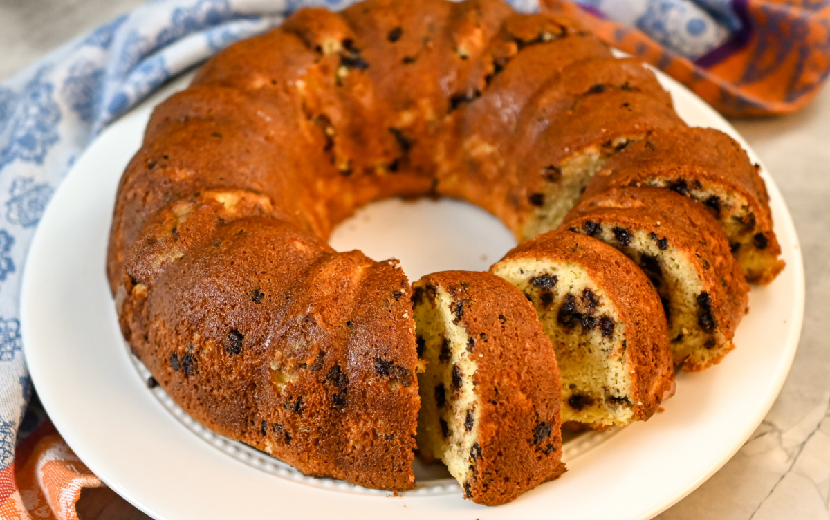 Keto Chocolate Chip Bundt Cake · Fittoserve Group