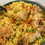 keto-friendly arroz con pollo chicken and cauliflower rice