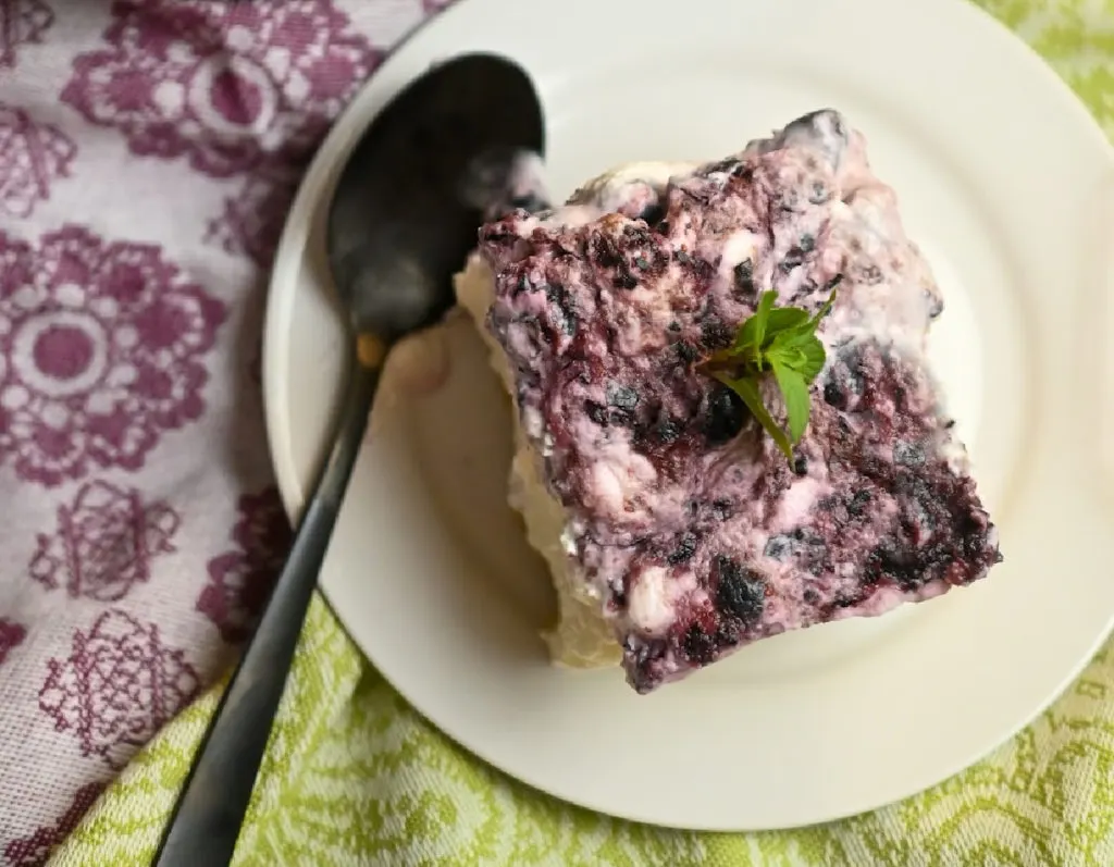Easiest Keto No-Bake Blackberry Cheesecake
