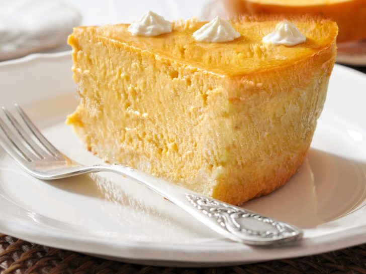 keto pumpkin cream pie served in a white plate