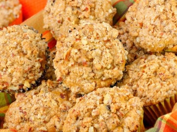 keto pumpkin streusel muffins 1200