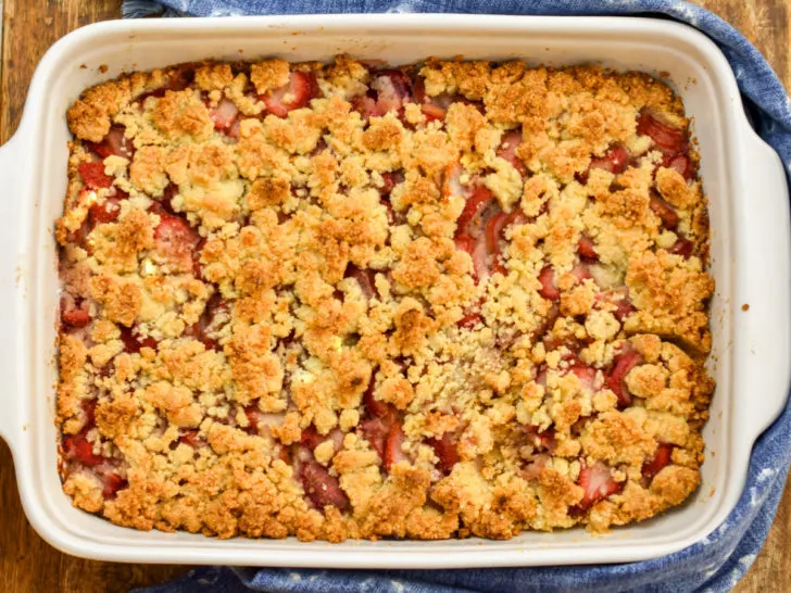 Keto strawberry cobbler featured image