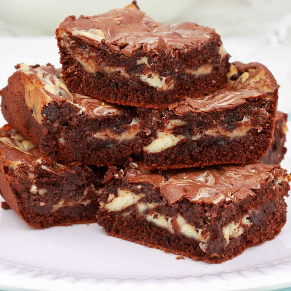Keto Cheesecake swirled brownies 1200