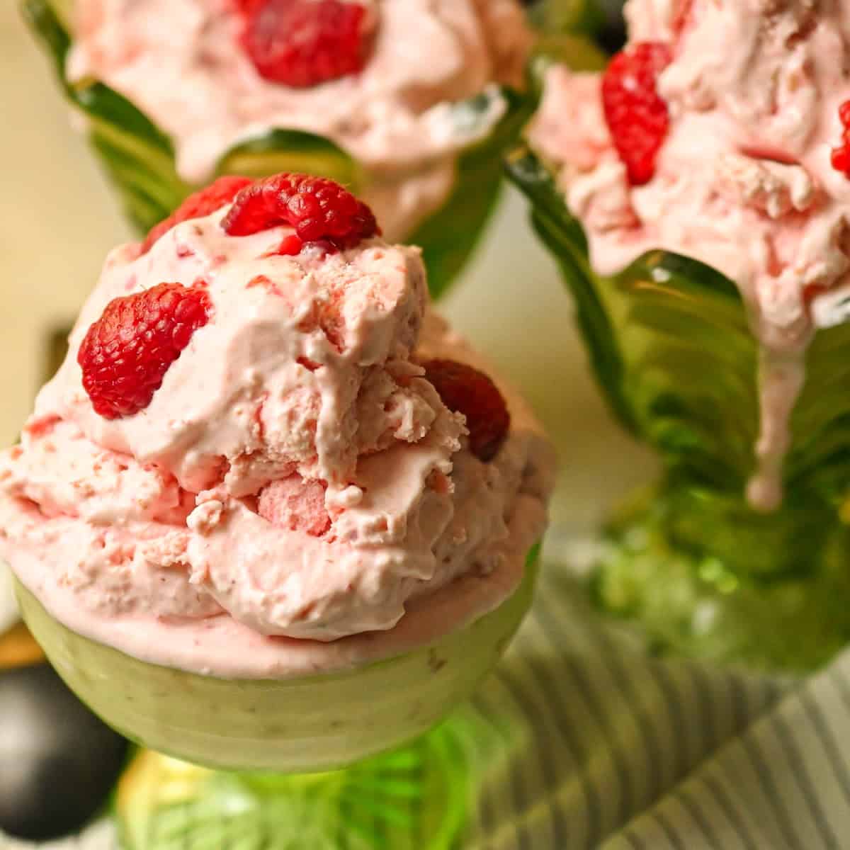 keto raspberry ice cream 1200