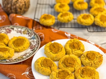 keto pumpkin pie cookies recipe card image 1200