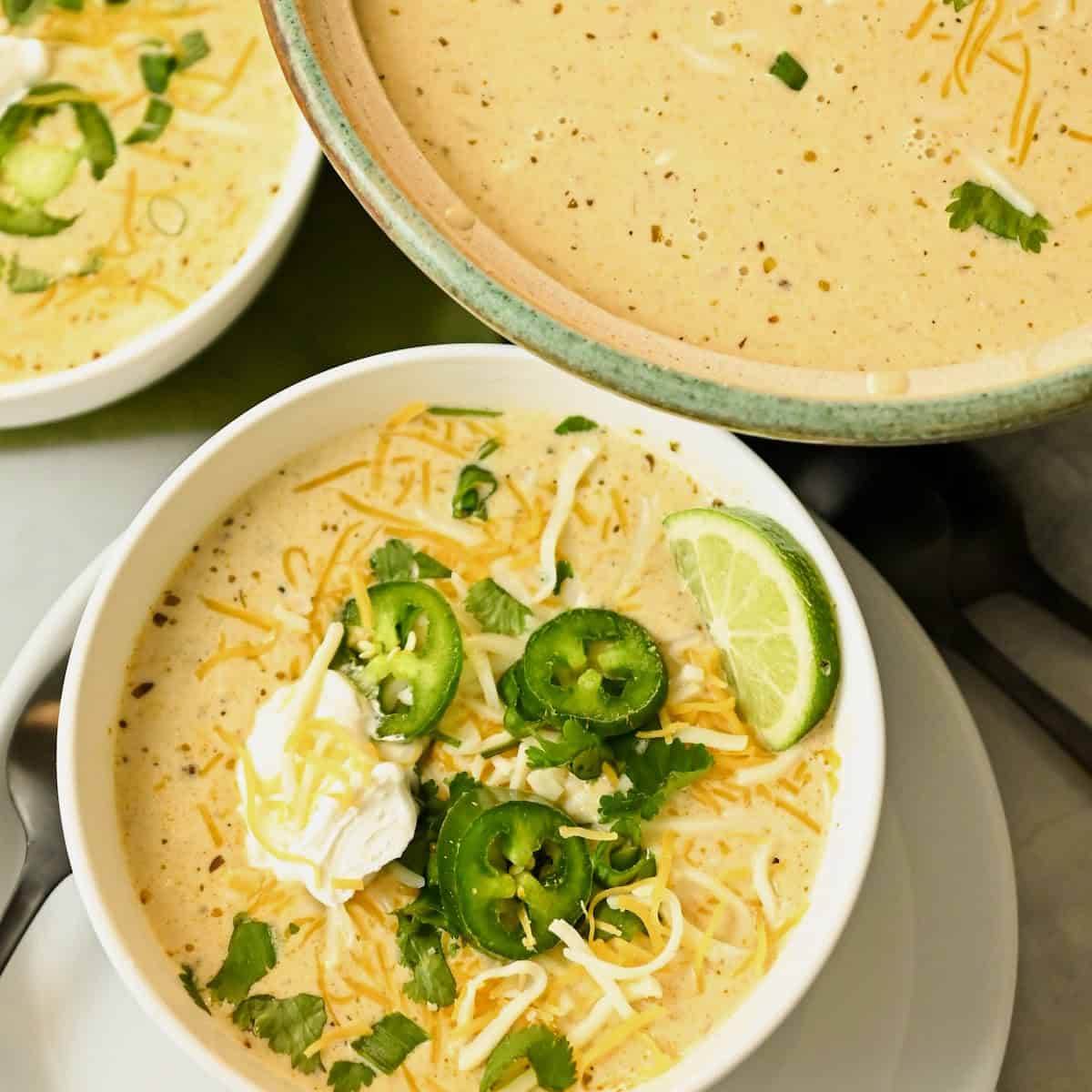keto white chicken chili 1200