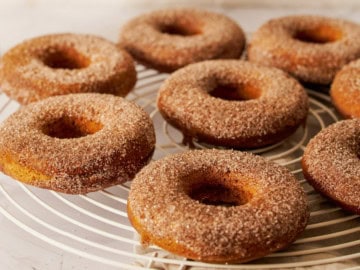 Keto pumpkin spice donuts 1200