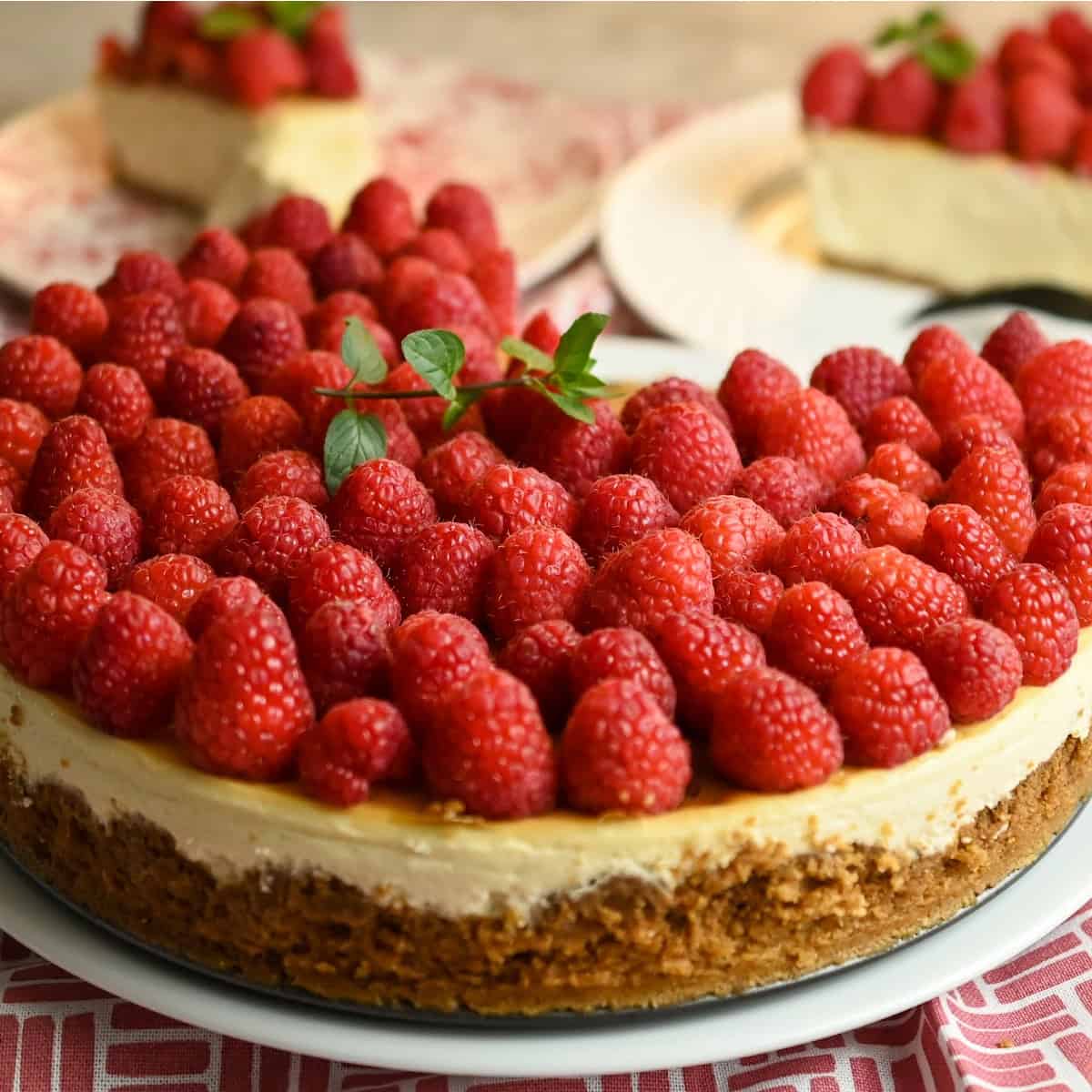 keto white chocolate cheesecake featured image 1200 (1)