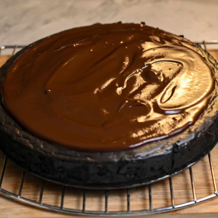 Keto Dark Chocolate Cheesecake (Gluten-Free)