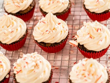 keto chocolate peppermint cupcakes 1200