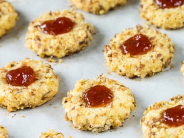keto peanut butter & jelly cookies