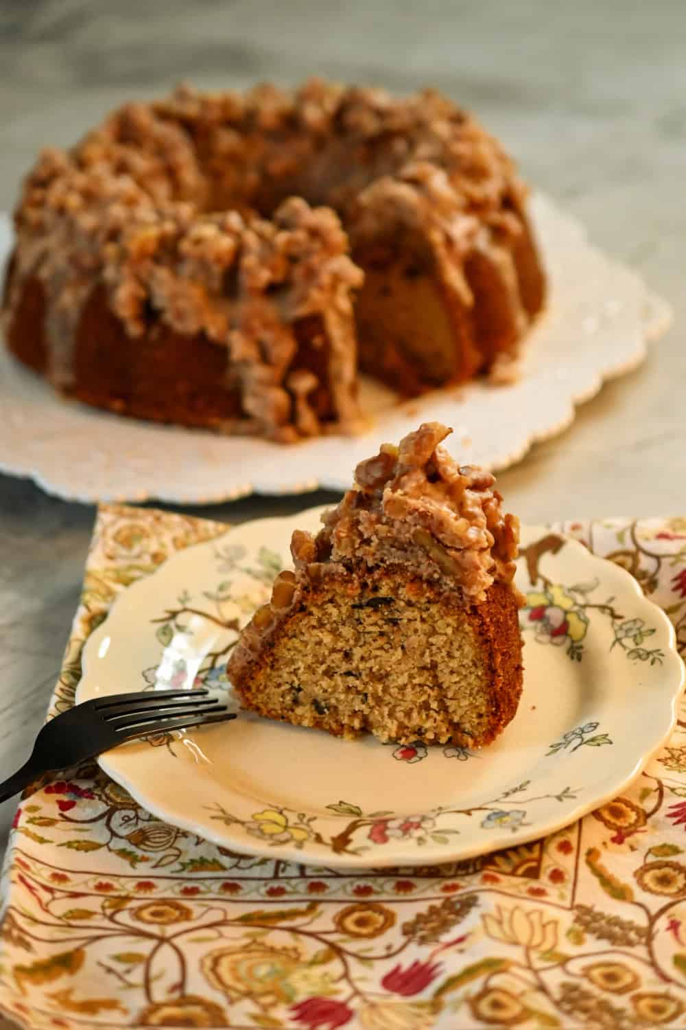 Low-Carb Pumpkin Pecan Bundt Cake